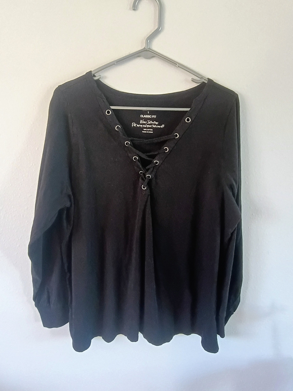 Torrid Size 1 Black Lace Up Neck Long Sleeve Top Classic Fit Plus 1X